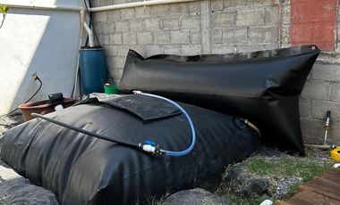 Propiedad con infraestructura ecológica + modelo de negocio operando.