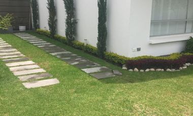 CASA EN VENTA CONJUNTO PRIVADO TUMBACO