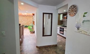 Casa Remodelada en Chía – Ubicación Privilegiada sobre Av. PradillaDescripción del Inmueble:¡Descubre tu próximo hogar en una de las zonas más estraté