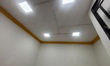 Arriendo local comercial en curico A0892-LC-290-S-Curico-RS-