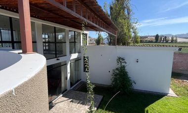 AMPLIA CASA MODERNA EN VENTA – FRENTE A LA BIOCÁMARA DE LA JOYA 1200M2 - ALL065