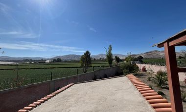 AMPLIA CASA MODERNA EN VENTA – FRENTE A LA BIOCÁMARA DE LA JOYA 1200M2 - ALL065