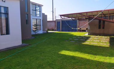 AMPLIA CASA MODERNA EN VENTA – FRENTE A LA BIOCÁMARA DE LA JOYA 1200M2 - ALL065