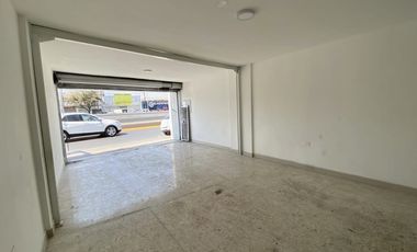RENTO Oficinas con bodega y local comercial en AV. Garza Sada