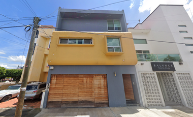 Venta Casa Los Laureles, Zamora de Hidalgo, Michoacán   (GM)