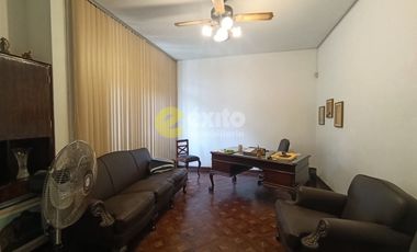 GRAN VENTA DE CASA EN AV. GRAU - CENTRO DE PIURA