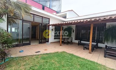 GRAN VENTA DE CASA EN AV. GRAU - CENTRO DE PIURA