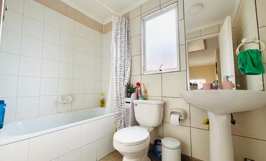 Casa En Arriendo, Pasaje Cerrado, Curauma, 4d 3b 2e