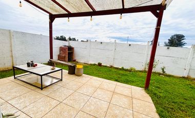 Casa En Arriendo, Pasaje Cerrado, Curauma, 4d 3b 2e