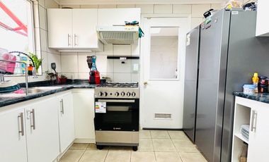 Casa En Arriendo, Pasaje Cerrado, Curauma, 4d 3b 2e