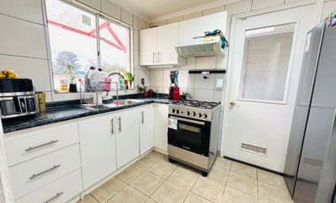 Casa En Arriendo, Pasaje Cerrado, Curauma, 4d 3b 2e