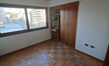 Arriendo espectacular departamento 4D , 3B , 2E  soleado ,sector Poniente