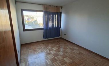 Arriendo espectacular departamento 4D , 3B , 2E  soleado ,sector Poniente