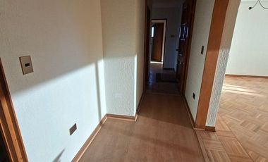 Arriendo espectacular departamento 4D , 3B , 2E  soleado ,sector Poniente