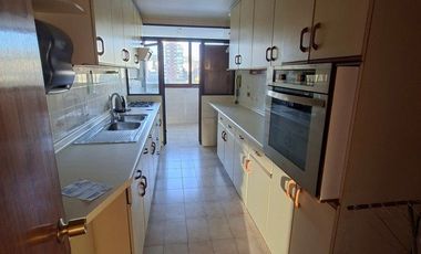 Arriendo espectacular departamento 4D , 3B , 2E  soleado ,sector Poniente