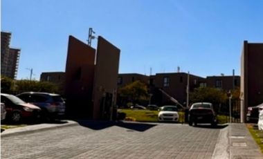 RENTA DE CASA FRACCIONAMIENTO ZIBATA, CONDOMINIO INSPIRA.