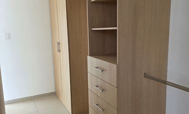 RENTA DE CASA FRACCIONAMIENTO ZIBATA CONDOMINIO ALTURIA.