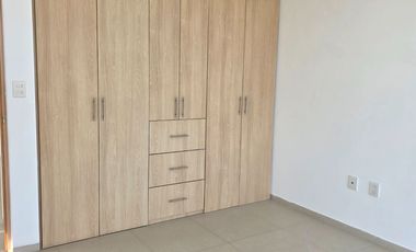 RENTA DE CASA FRACCIONAMIENTO ZIBATA CONDOMINIO ALTURIA.