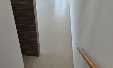 RENTA DE CASA FRACCIONAMIENTO ZIBATA CONDOMINIO ALTURIA.