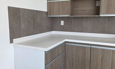 RENTA DE CASA FRACCIONAMIENTO ZIBATA CONDOMINIO ALTURIA.