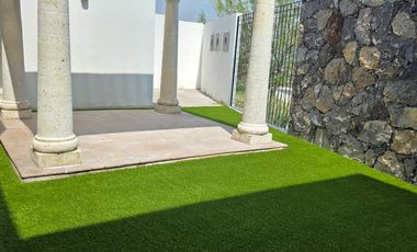 RENTA DE CASA FRACCIONAMIENTO ZIBATA CONDOMINIO ALTURIA.