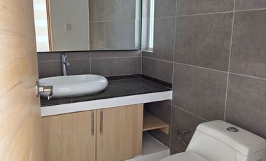 RENTA DE CASA FRACCIONAMIENTO ZIBATA CONDOMINIO ALTURIA.