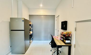 Shocking price! For sale: Home Office at Workplace Phetkasem 81-2 by SC ASSET, 3.5 stories, 18 sq.wa., 175 sq.m.