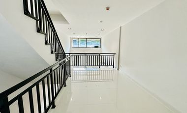 Shocking price! For sale: Home Office at Workplace Phetkasem 81-2 by SC ASSET, 3.5 stories, 18 sq.wa., 175 sq.m.