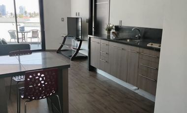 Rento lindo loft amueblado ferfil ejecutivo  1 recamara en  Adamant 2 sobre Via Atlixcayotl con amenidades $15,000