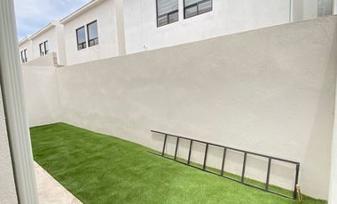 En Renta, Estrena Residencia Moderna en Residencial Alcazares Cerca Insituto America