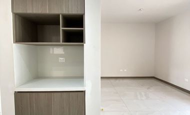 En Renta, Estrena Residencia Moderna en Residencial Alcazares Cerca Insituto America