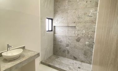 En Renta, Estrena Residencia Moderna en Residencial Alcazares Cerca Insituto America