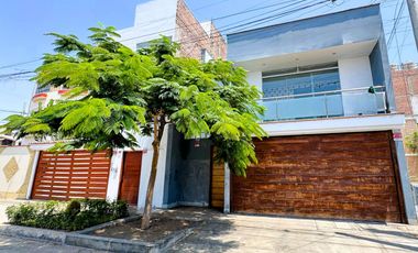 🏡 ¡OPORTUNIDAD DE INVERSIÓN EN CHORRILLOS – CASA EN REMODELACIÓN! ✨
