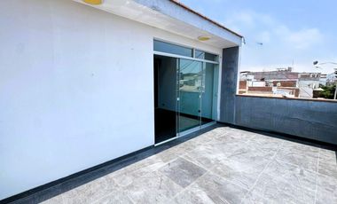 🏡 ¡OPORTUNIDAD DE INVERSIÓN EN CHORRILLOS – CASA EN REMODELACIÓN! ✨