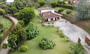 VENTA CASA CAMPESTRE MARINILLA VIA AL CARMEN DE VIBORAL