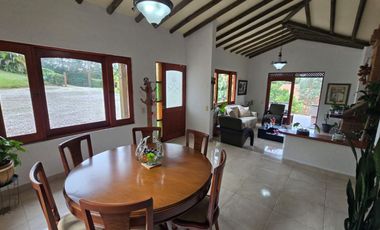 VENTA CASA CAMPESTRE MARINILLA VIA AL CARMEN DE VIBORAL