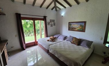 VENTA CASA CAMPESTRE MARINILLA VIA AL CARMEN DE VIBORAL