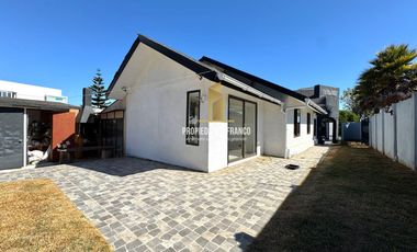Casa con Giro Comercial Blanca Estela Concon
