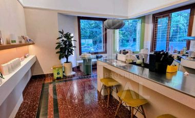 JARANG ADA RUMAH KLASIK DENGAN PRIME LOCATION DI SAYAP RIAU BANDUNG