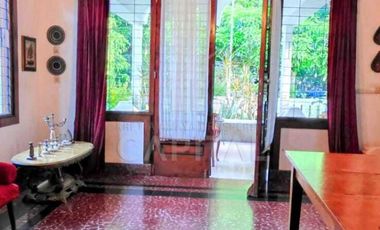 JARANG ADA RUMAH KLASIK DENGAN PRIME LOCATION DI SAYAP RIAU BANDUNG