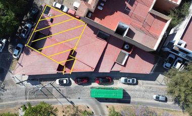 Local en renta sobre Av. Aurelio Ortega, a mts del Centro de Zapopan y Tren Lige
