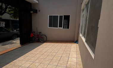 Local en renta sobre Av. Aurelio Ortega, a mts del Centro de Zapopan y Tren Lige