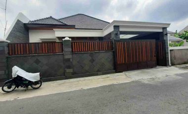 Rumah Baru Mewah 1 Lantai Design Klasik Strategis Dekat Manahan Solo Harga Nego Sampai Deal
