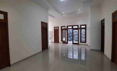 Rumah Baru Mewah 1 Lantai Design Klasik Strategis Dekat Manahan Solo Harga Nego Sampai Deal