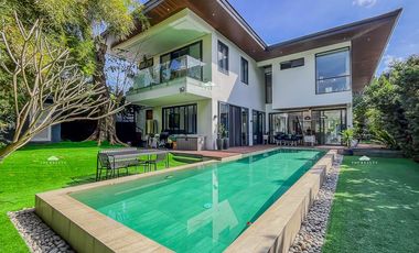 Quezon City, Modern House and Lot for Sale in La Vista Subdivision RUSH SALE!