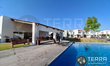 SE RENTA CASA EN PUERTA DE PIEDRA COTO 3 PASEO DE PUERTA REAL CELAYA GTO. 3 HABITACIONES 2.5 BAÑOS  – CELAY