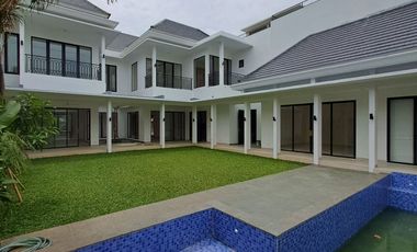 FOR RENT – House with Spacious Garden in Cilandak