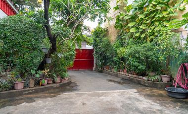 For Sale: 12BR 2-Storey House and Lot in Kamias, Quezon City