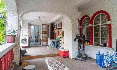 For Sale: 12BR 2-Storey House and Lot in Kamias, Quezon City