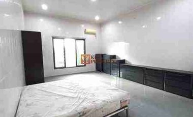 Beli Tanah Gratis Rumah Mewah 2 Lantai SHM Hook di Green Garden - Super Worth It Bebas Banjir